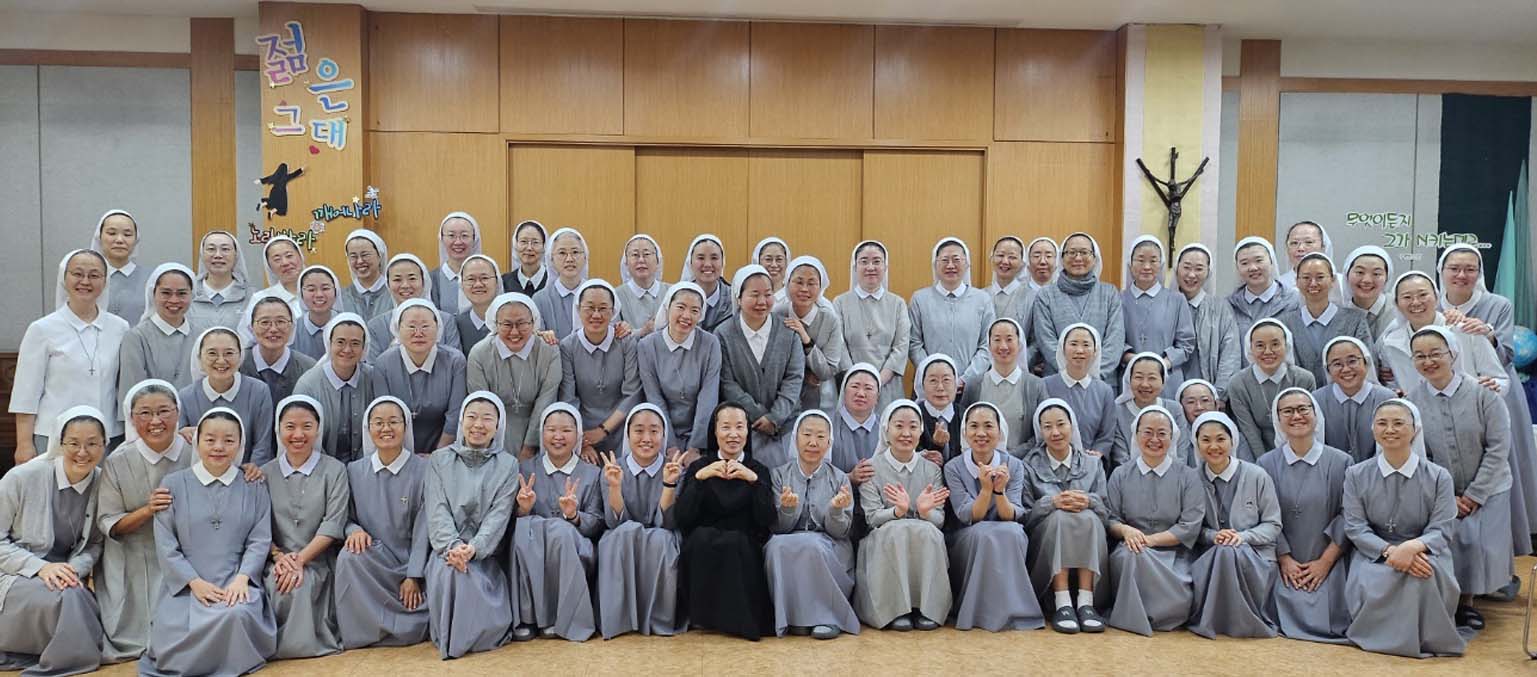 Young Sisters’ Gathering, in Regina Pacis Province, Incheon “Wake up and Sing, Young Hearts.”